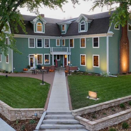 Main Street Inn Vermillion エクステリア 写真