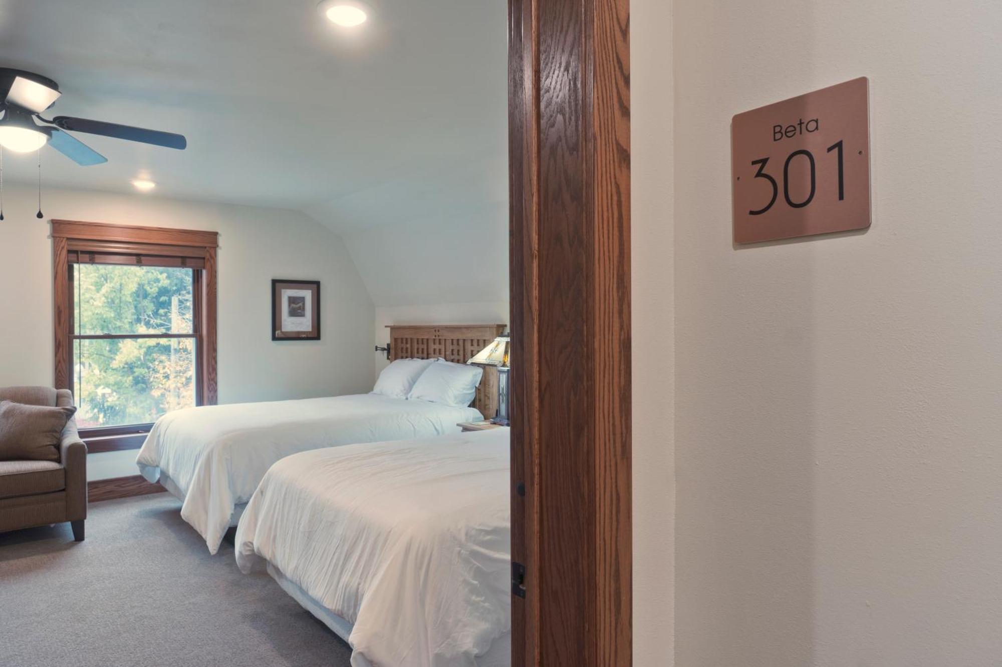 Main Street Inn Vermillion エクステリア 写真
